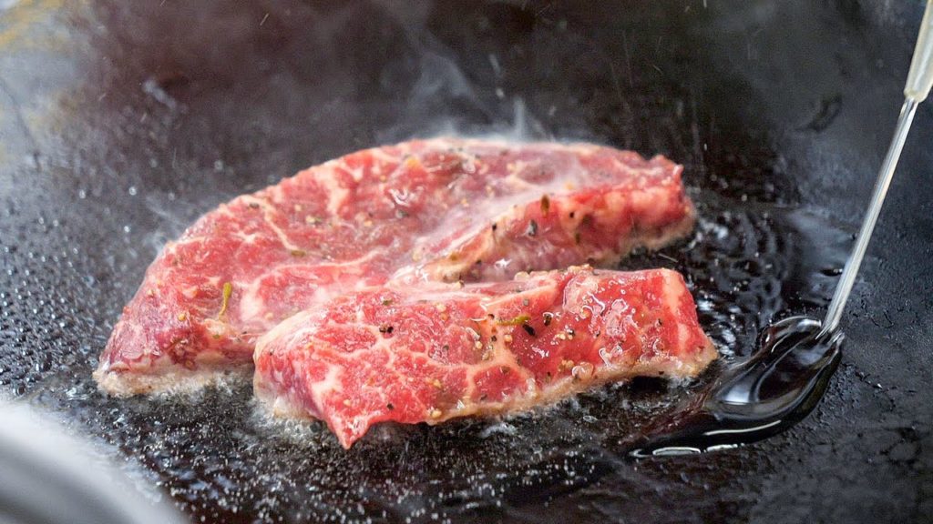 철판 스테이크 / $ 6.37 Korean Sokcho Beef Steak Teppanyaki - korean street food