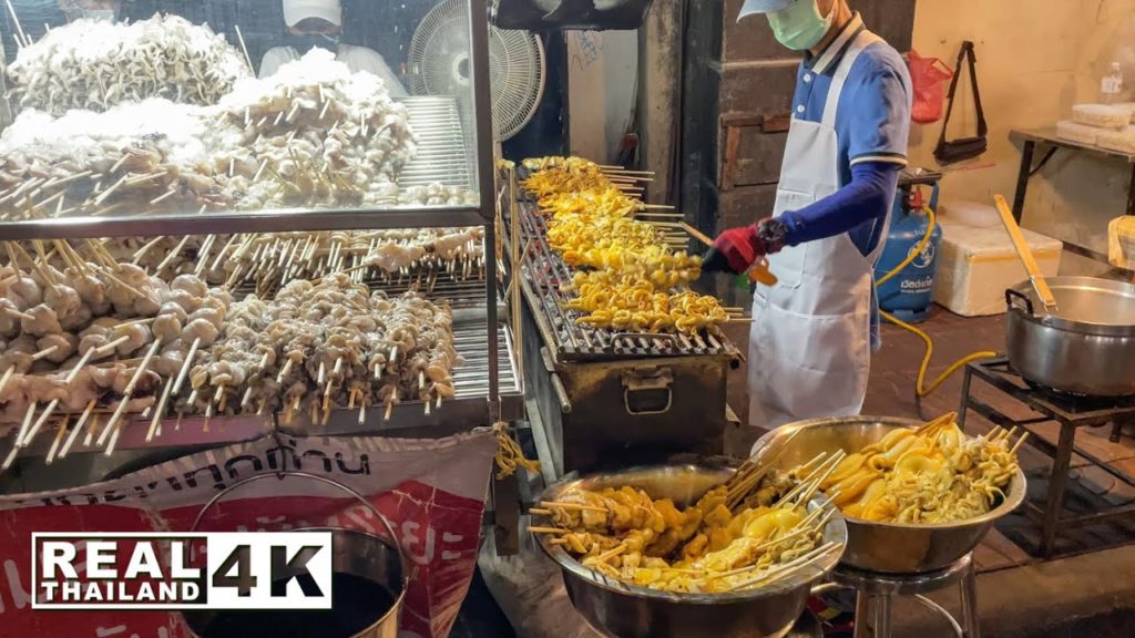【4K】Walking in Street Food in Bangkok Chinatown at night of 2021