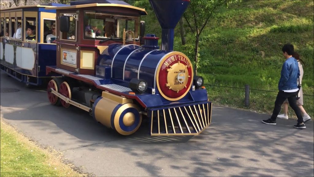 PARQUE DAS FLORES EM HAMAMATSU JAPÃO 2019 ÉPOCA DOS SAKURAS E TULIPAS FLOWERS PARK JAPAN HAMAMATSU