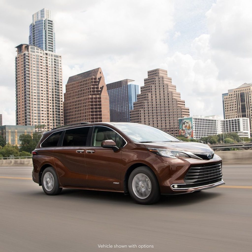Big city dreams are made a lot easier with the capable, all-new 2021 #Sienna #Hy...