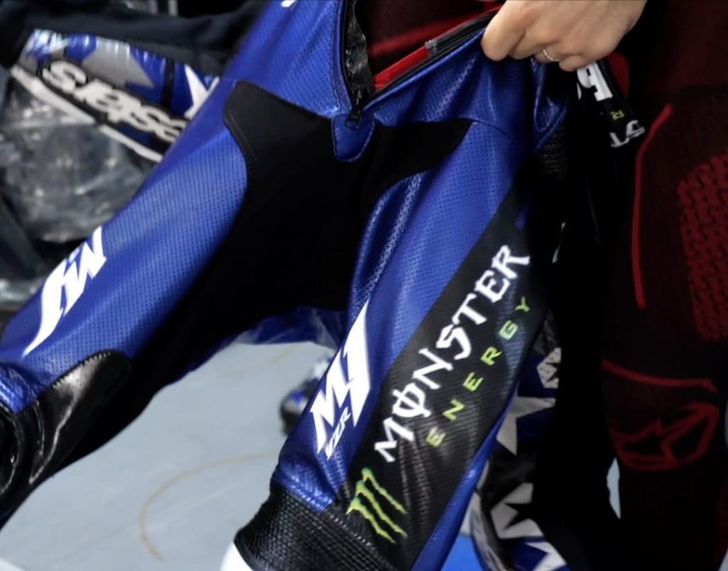 Riding gear on and we're ready to rumble  

#MonsterYamaha | #MotoGP | #QatarTes...
