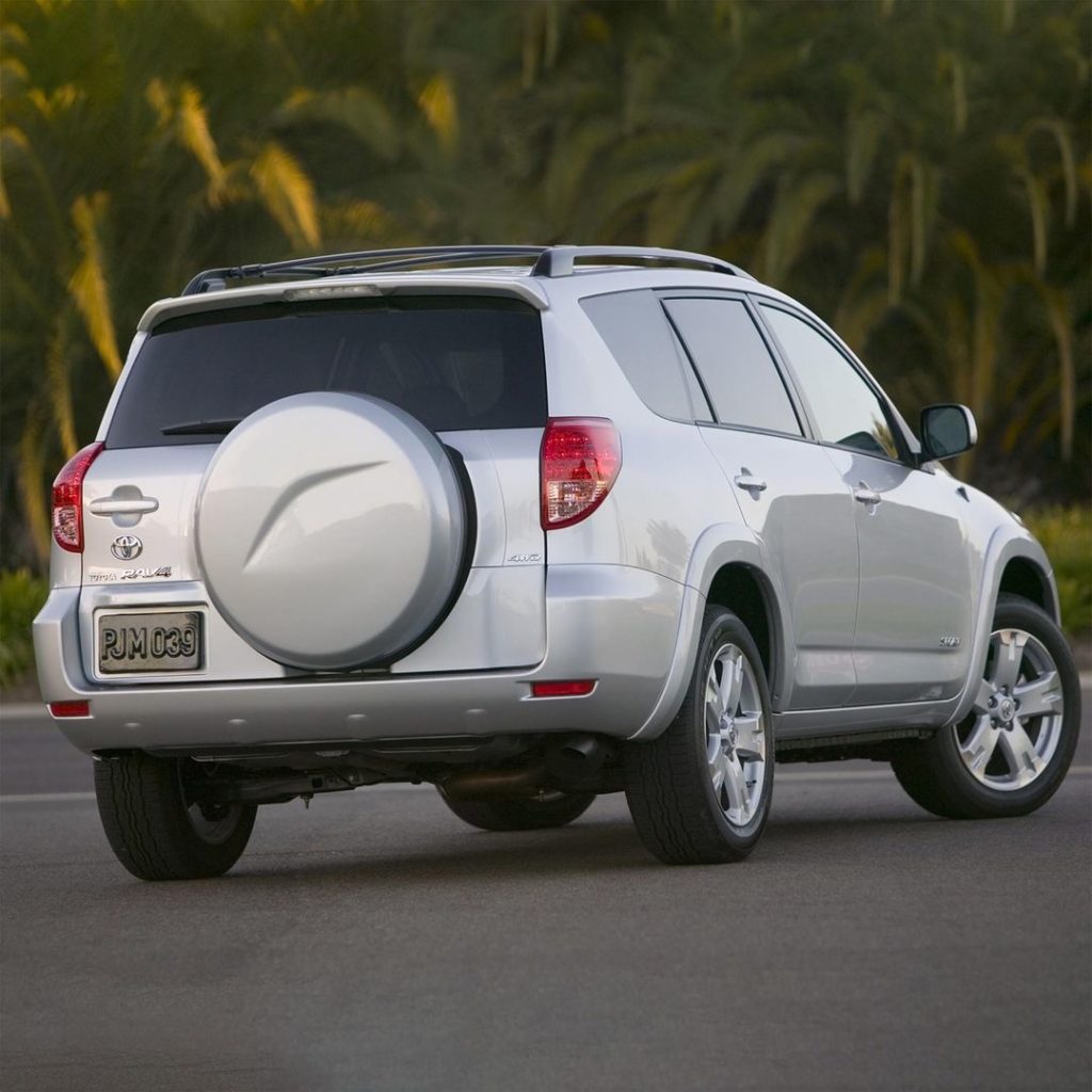 Always been a head-turner! #TBT 2006 #RAV4 #LetsGoPlaces...