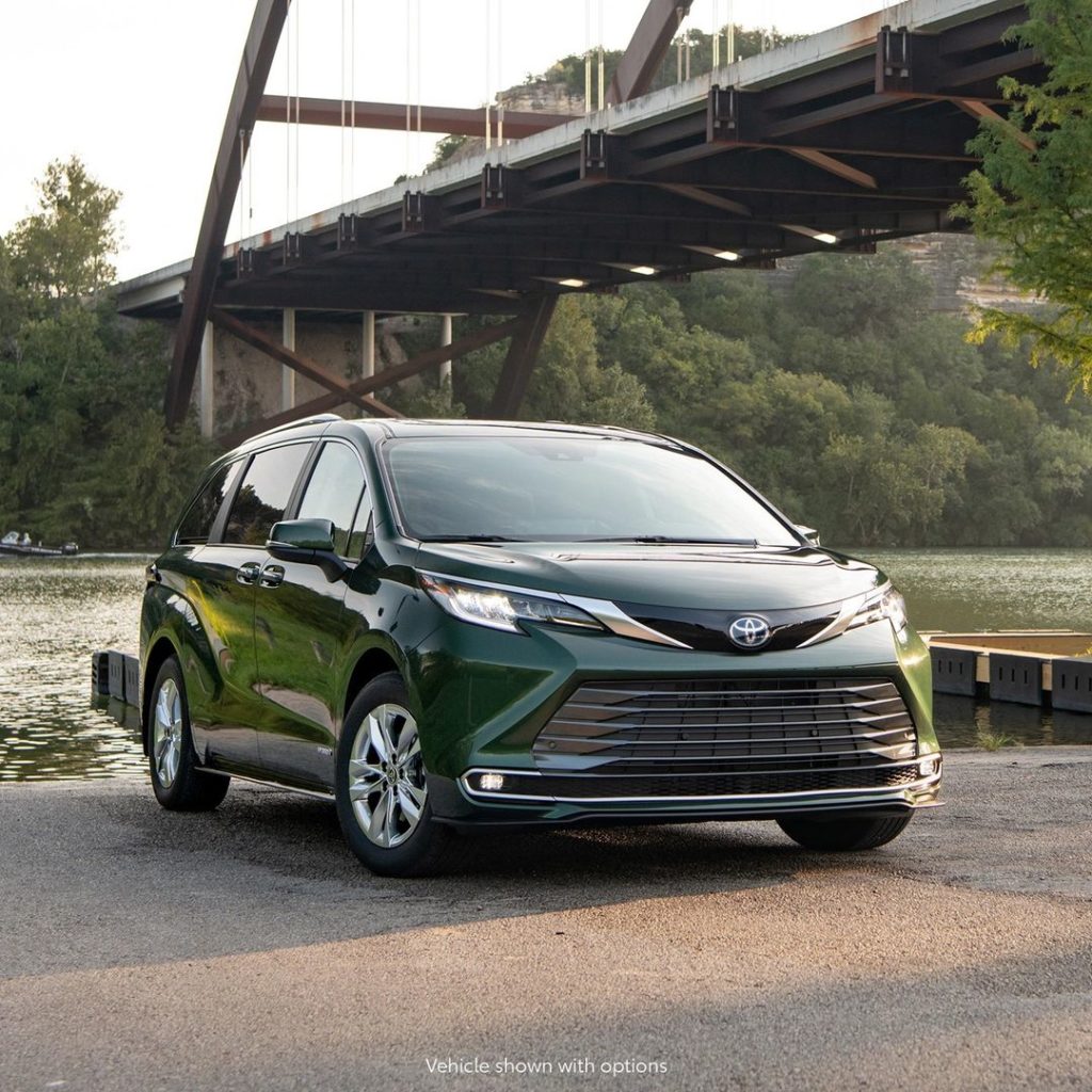 In Cypress green, the all-new 2021 #Sienna is undoubtedly a force of nature. #Le...