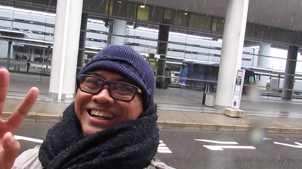 [Travel Shorts] - My First Time Experiencing Snow Fall In Japan