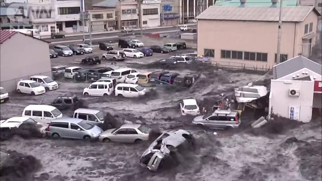 TSUNAMI IN JAPAN 2011