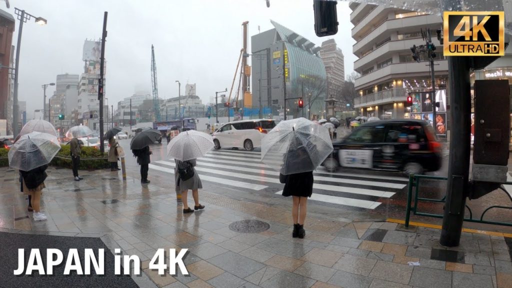Heavy Rain. Gorgeous Shopping Area. Tokyo Omotesando | Walk Japan 2021［4K］