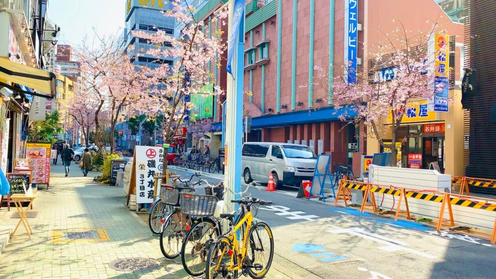 【4K】Japan Walking Tour – Beautiful Cherry Blossom | Street Food at Sakae Station, Nagoya 【4K】Japan Walking Tour - Beautiful Cherry Blossom | Street Food at Sakae Station, Nagoya