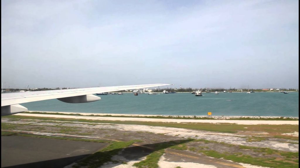 Landing at Maldives (MLE) Ibrahim Nasir International Airport on Emirates 777-200LR
