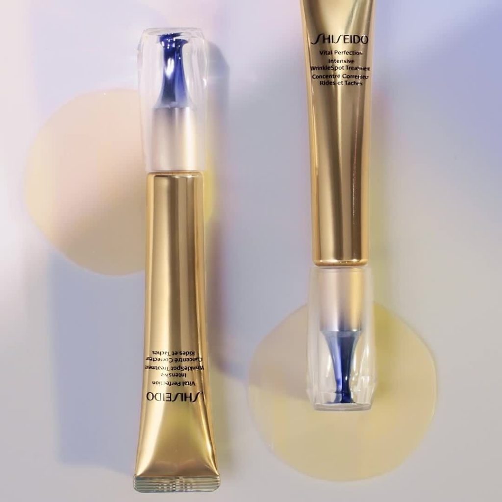 Discover the power of pure retinol. The NEW Vital Perfection Intensive WrinkleSp...