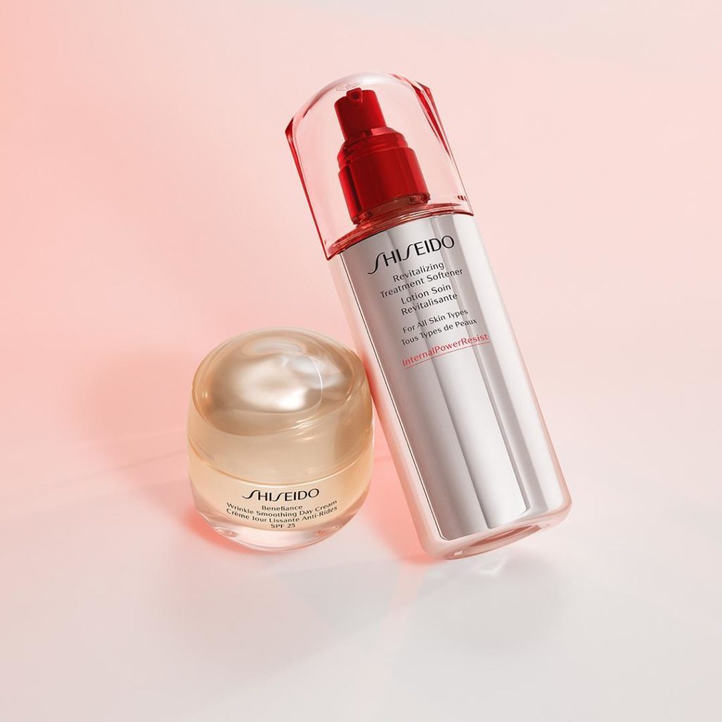 SHISEIDO: Discover a one-two punch for fine lines and wrinkles:
1. Revitalizing Treatme… Discover a one-two punch for fine lines and wrinkles:
1. Revitalizing Treatme...