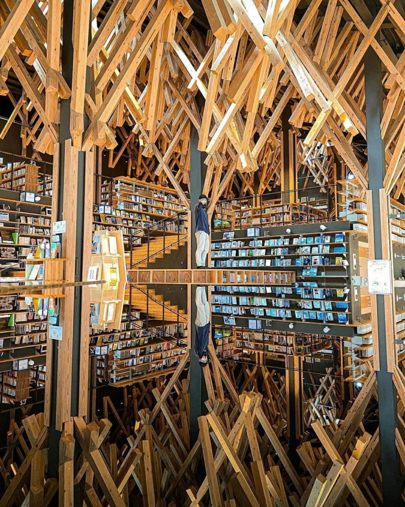 Visit Japan: Is this one of the most beautiful libraries you’ve seen? Known as ‘the library … Is this one of the most beautiful libraries you’ve seen? Known as ‘the library ...