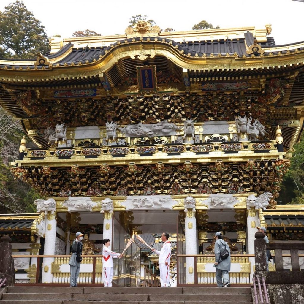 Moments to be remembered in Tochigi Prefecture! 

The Olympic flame passed Nikko...