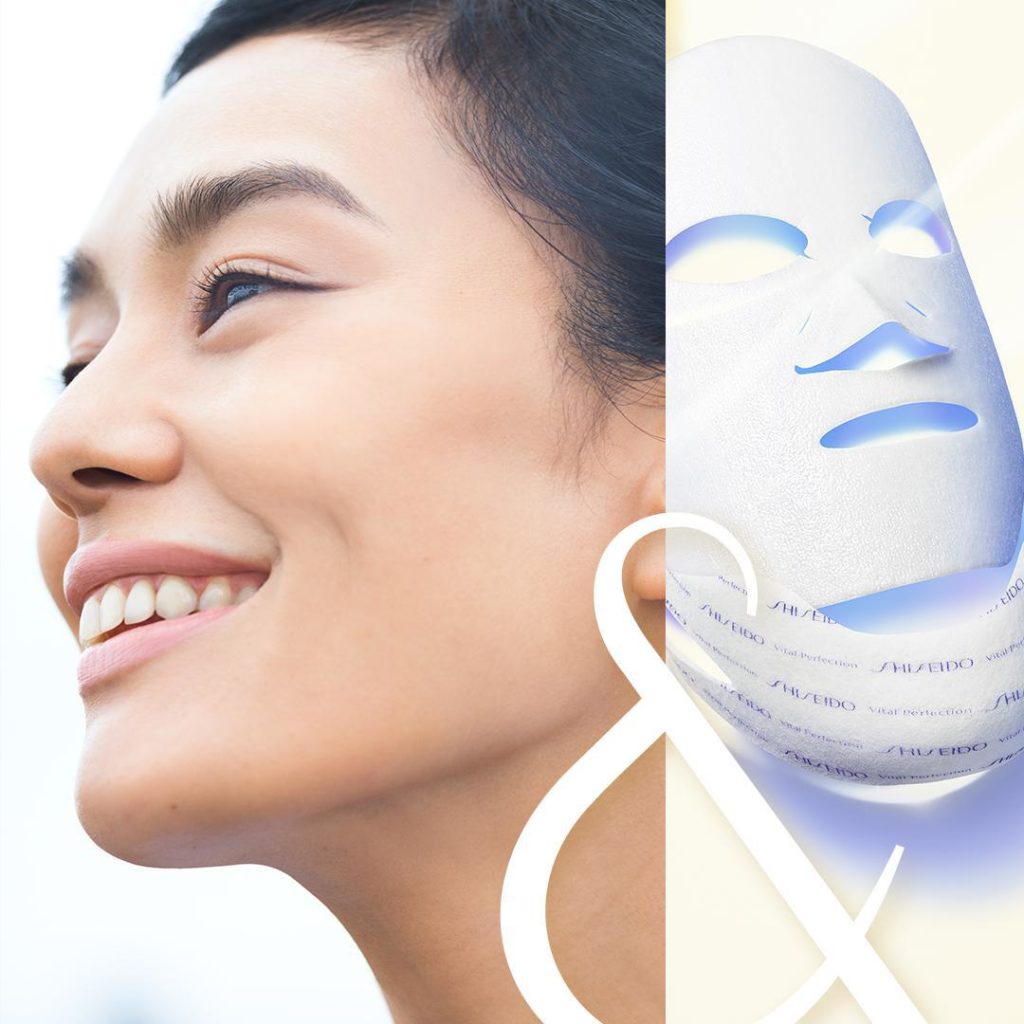 Unwind and uplift with the Vital Perfection LiftDefine Radiance Face Mask. This ...