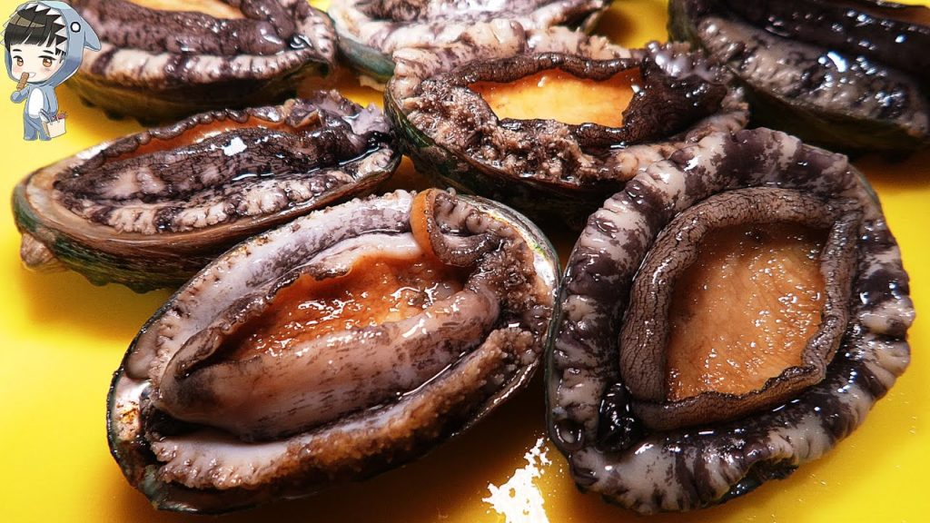 KOREAN STREET FOOD GIANT ABALONE SUSHI POHANG KOREA SEAFOOD MARKET 포항 송도활어회센터 전복 160321