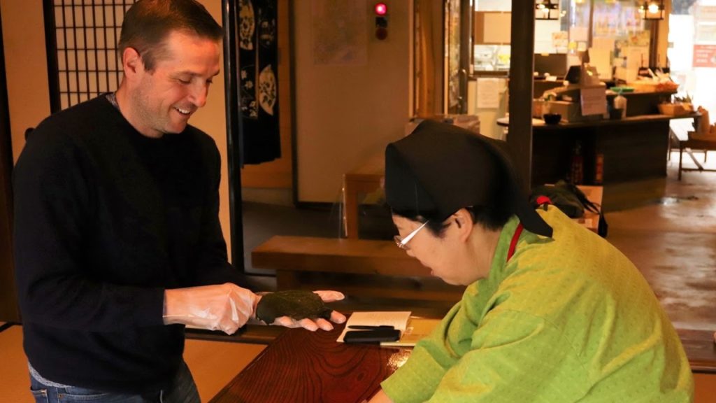 Learn to Make Sanma zushi and Mehari zushi in Kumano City