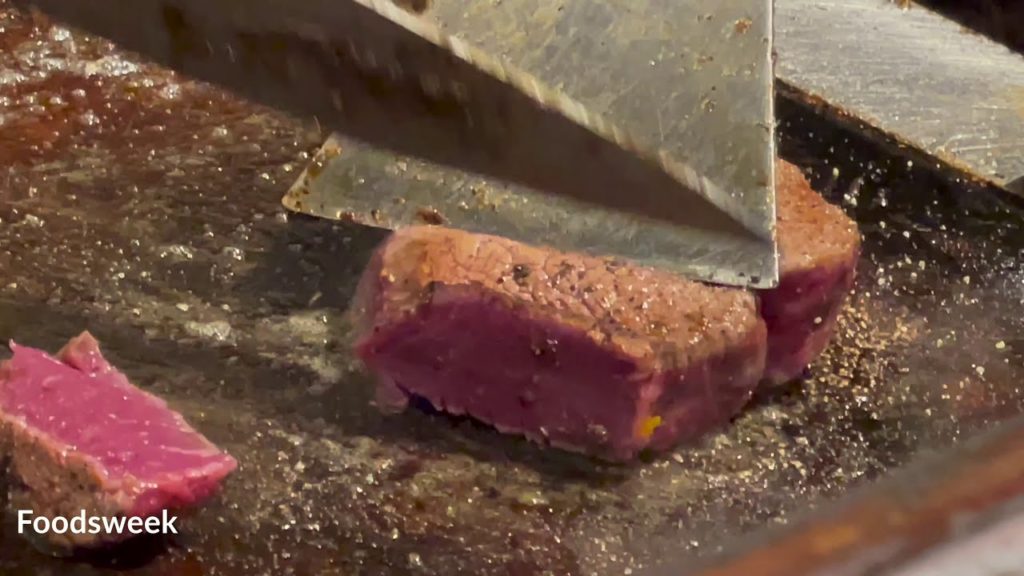 Japanese Street Food - Peppar Steak, Beef Offal Skirt Steak Teppanyaki in Japan