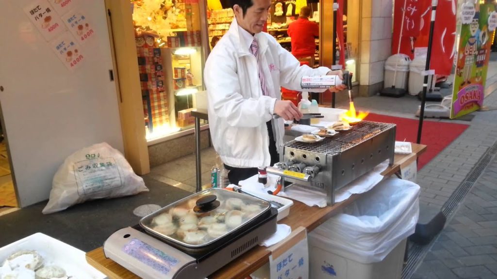 japan street food  yaki clams ?