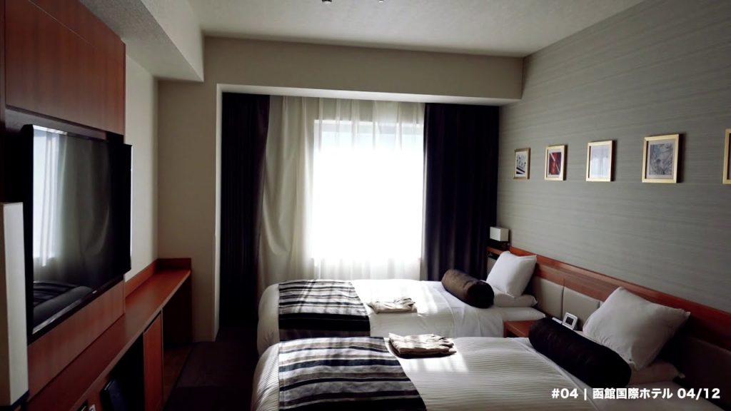【函館国際ホテル】#04 部屋のカーテンを開ける