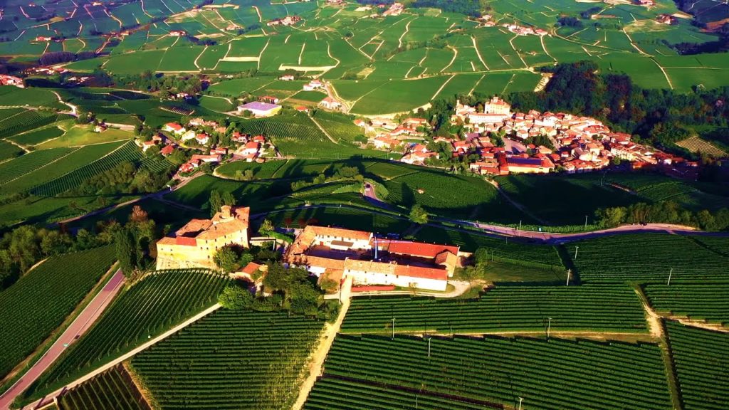 The Land of Italian Wine – Beautiful Destinations – Barolo – Piedmont – Italy The Land of Italian Wine - Beautiful Destinations - Barolo - Piedmont - Italy