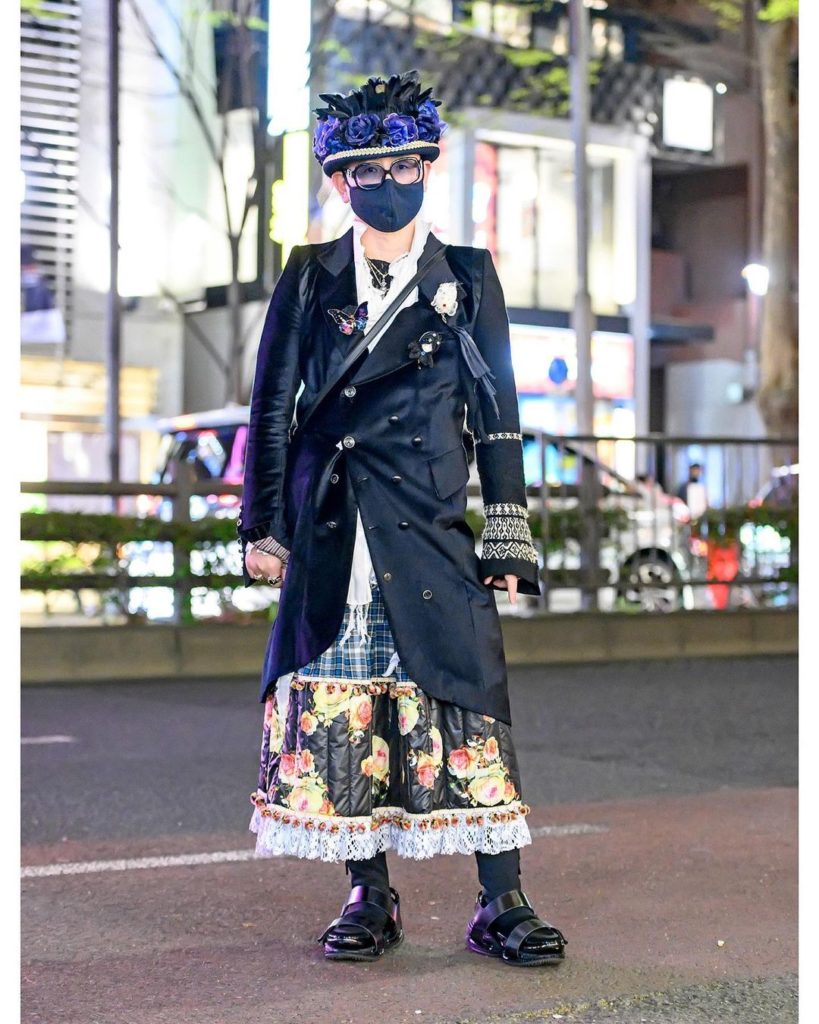 Japanese civil engineer Daishi (@suzuki_daishi) on the street in Harajuku. His l...