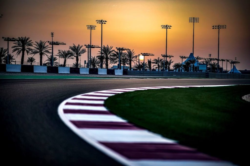 Arabian nights, like Arabian days
They seem to excite, take off and take flight...