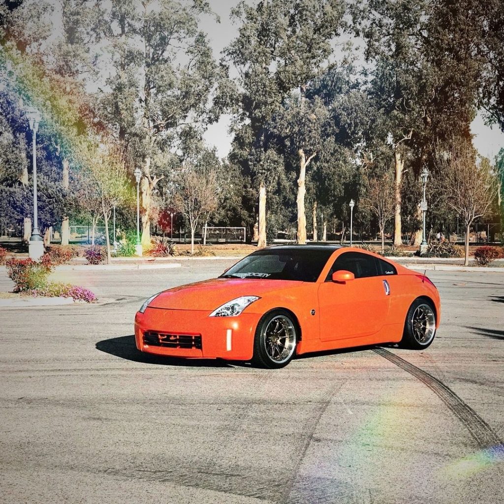 Exploring is much more fun with a #Nissan #350Z! What do you think?
 @stilldon...