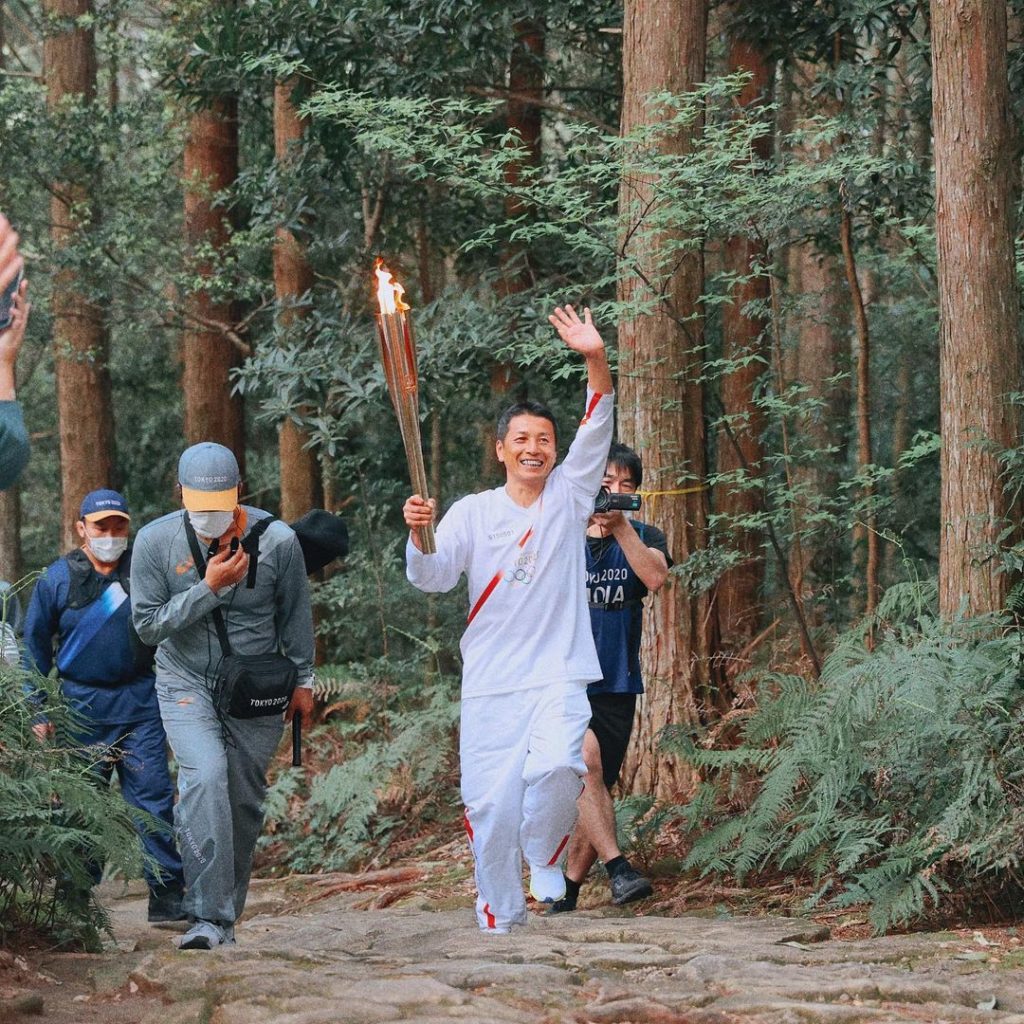Photo of the Day 

#HopeLightsOurWay
#OlympicTorchRelay...