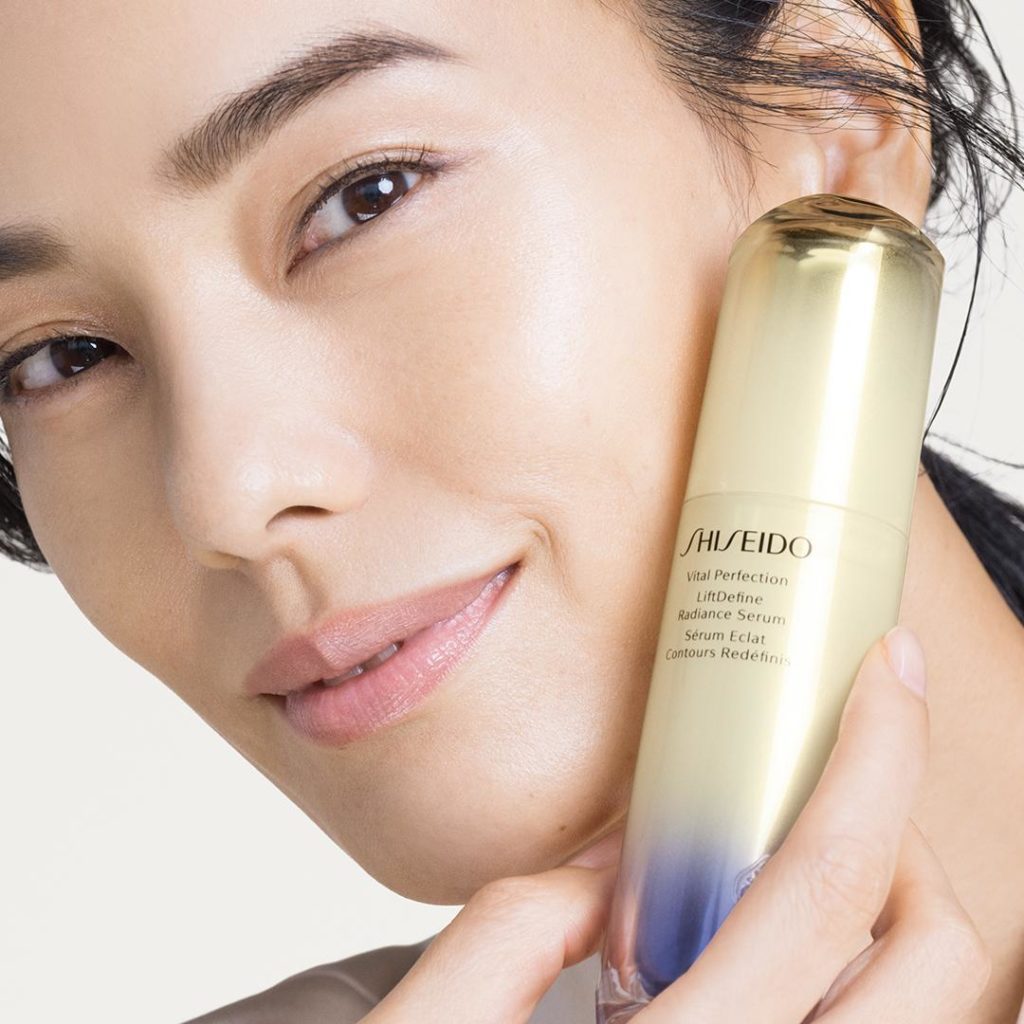 SHISEIDO: Face every day with confidence like @sawa_iam using Vital Perfection LiftDefine … Face every day with confidence like @sawa_iam using Vital Perfection LiftDefine ...