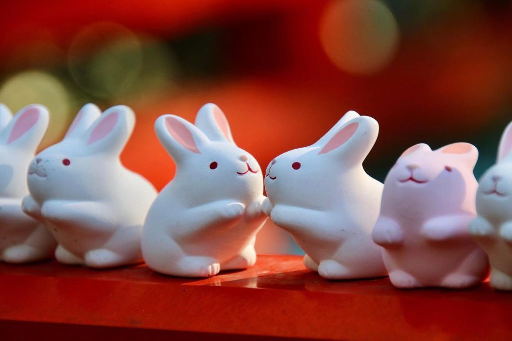 How cute are these little rabbits?  At the prestigious Higashi Tenno Okazaki Shr...