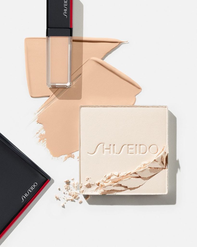 Your on-the-go flawless skin perfect pair. For seamless touch ups, use SYNCHRO S...
