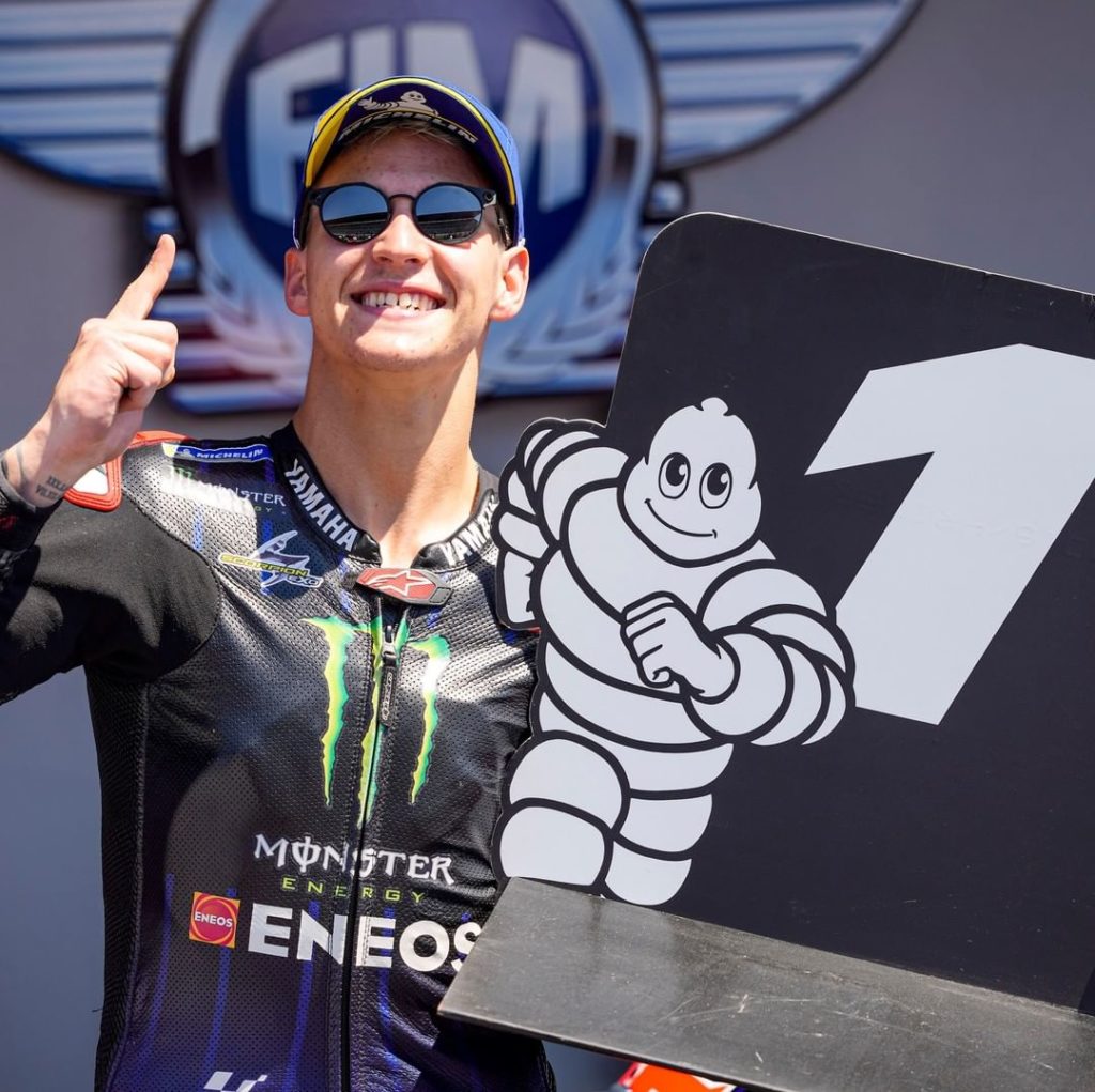 Did the win in Portimao count as an early birthday present, @fabioquartararo20? ...
