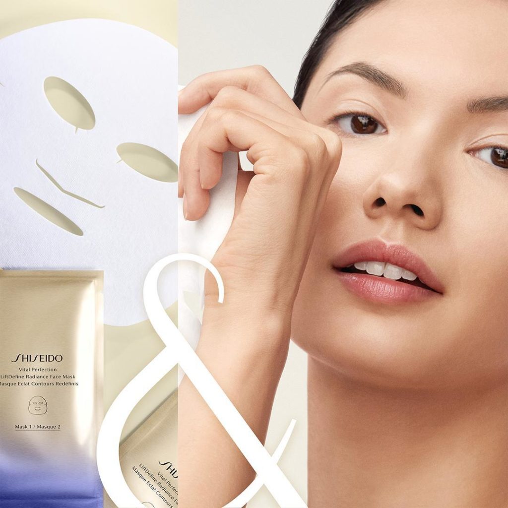 Two masks and ten minutes are all you need to visibly define facial contours. Th...