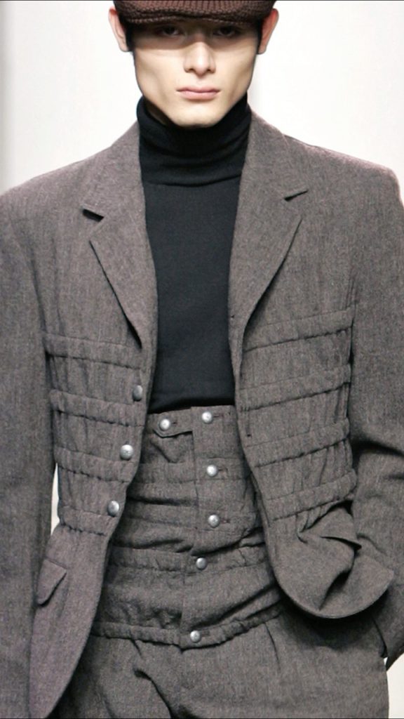 Yohji Yamamoto Chronicle 

Yohji Yamamoto POUR HOMME
A/W 2005-06

#YohjiYamamoto...