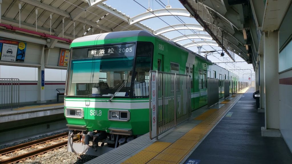 [4K] 遠州鉄道 フルラッピング電車（みどり） 曳馬駅 到着