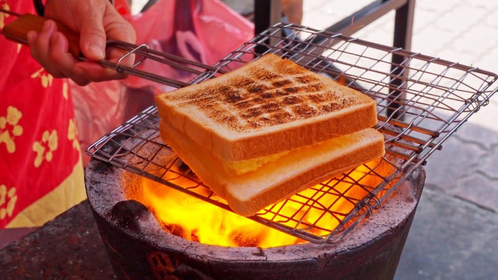Taiwanese Street Food – Grilled Sandwich, Peanut Candy Roll, Grilled Egg Cake/古早味碳烤三明治, 香菜花生捲, 碳烤鴨蛋糕 Taiwanese Street Food - Grilled Sandwich, Peanut Candy Roll, Grilled Egg Cake/古早味碳烤三明治, 香菜花生捲, 碳烤鴨蛋糕