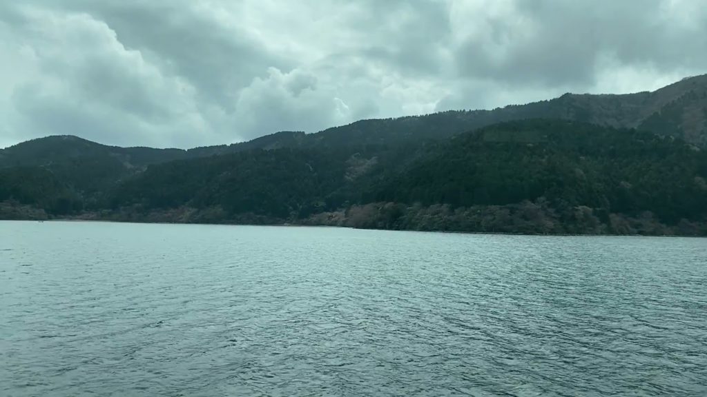 JAPAN'S AMAZING TOUR--- Hakone Pirate boat tour