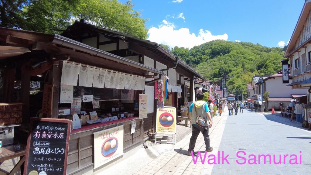 【4K】2021年GW 旅行できない大勢の都民は高尾山を登る Walk on Takaosan in Tokyo