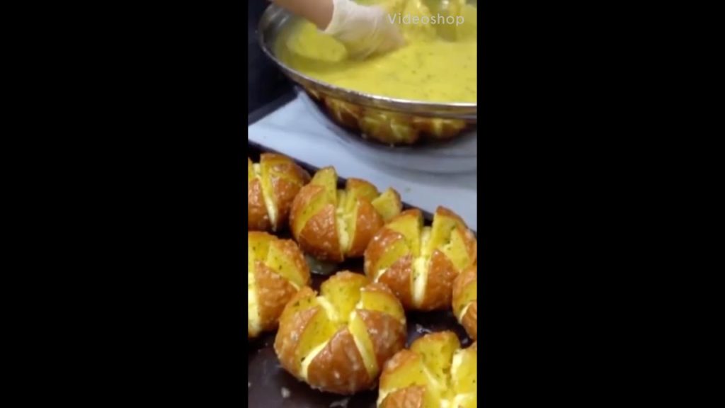 Garlic Bread in Seoul || Korean Street food