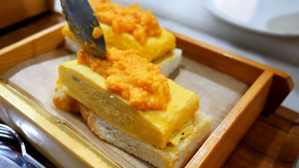 신동민 셰프가 만든 달콤한 일본식 계란 샌드위치 타마고 산도 / Sweet Japanese egg roll sandwich / korean street food