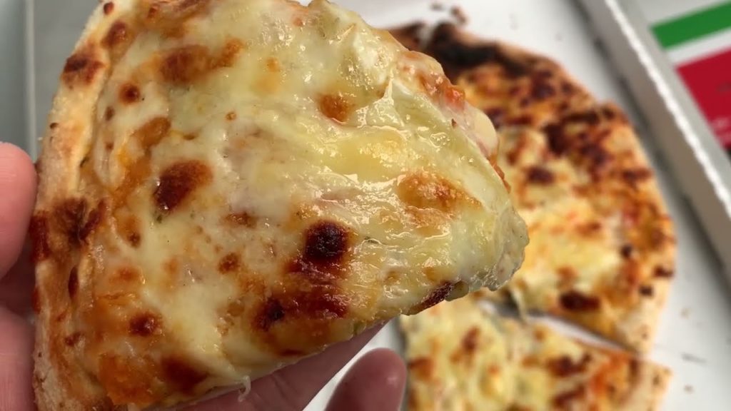 Japanese PIZZA VENDING MACHINE