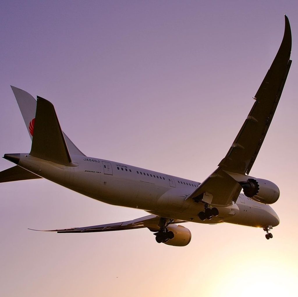 Japan Airline: .
What color of nature will heal you?
Write the number in your comments.
.
1.The… .
What color of nature will heal you?
Write the number in your comments.
.
1.The...