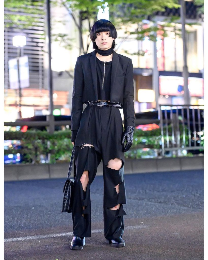 Tokyo Fashion: 19-year-old Japanese student Kagetora (@qwevzzz) on the street in Harajuku. His … 19-year-old Japanese student Kagetora (@qwevzzz) on the street in Harajuku. His ...
