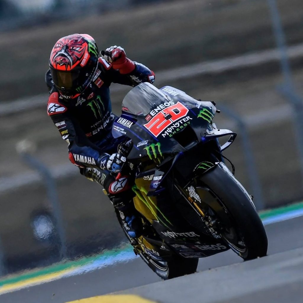 A good first day at his home GP for @fabioquartararo20  

His operated arm is fe...