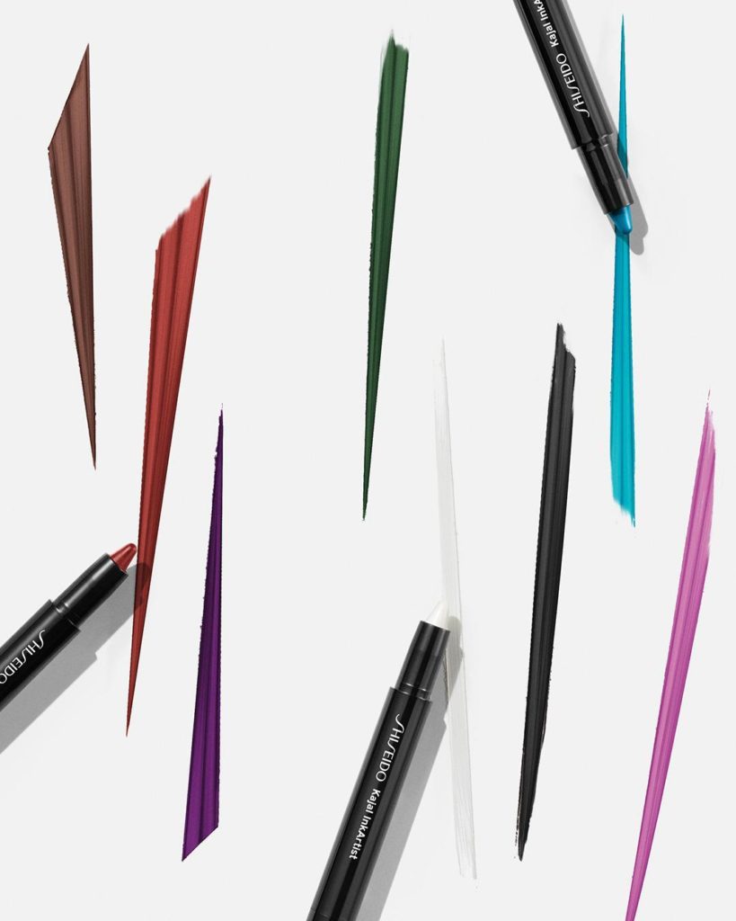 Express yourself with creamy, crease-proof color. Glide Kajal InkArtist over lid...