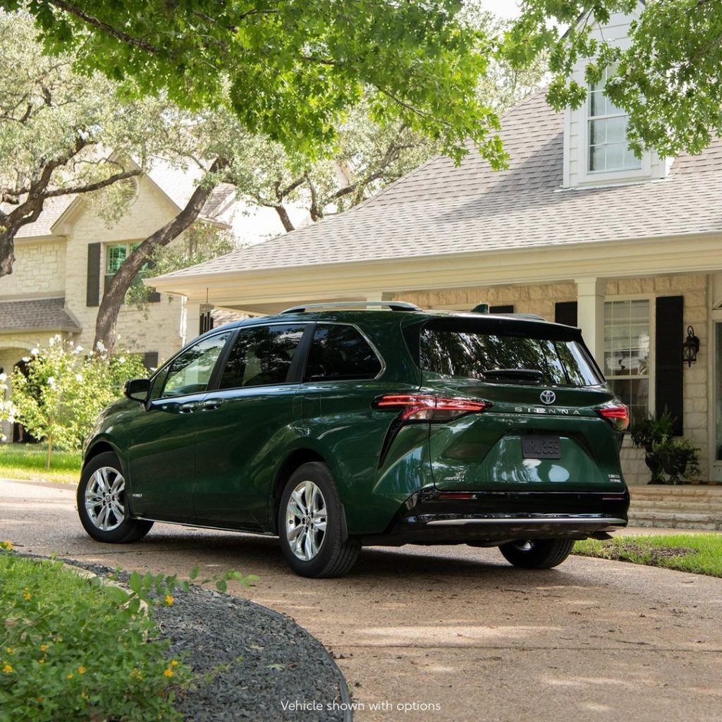 Make your neighbors green with envy. #Sienna #LetsGoPlaces...