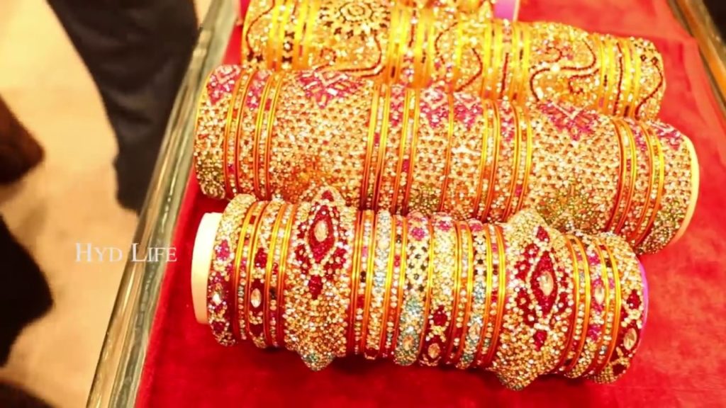 Bridal Bangles Starting From Rs. 250, #hydlife | Charminar Hand Made Bangles | #charminarshopping