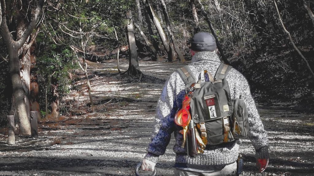 a Look "INSIDE" my Hidden Woodsmen Day Ruck Scout | Japan Outdoors