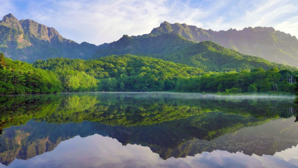 [4K] 初夏の戸隠 鏡池（長野県長野市） Togakushi Kagami-ike-pond in early summer,Nagano Prefecture,JAPAN