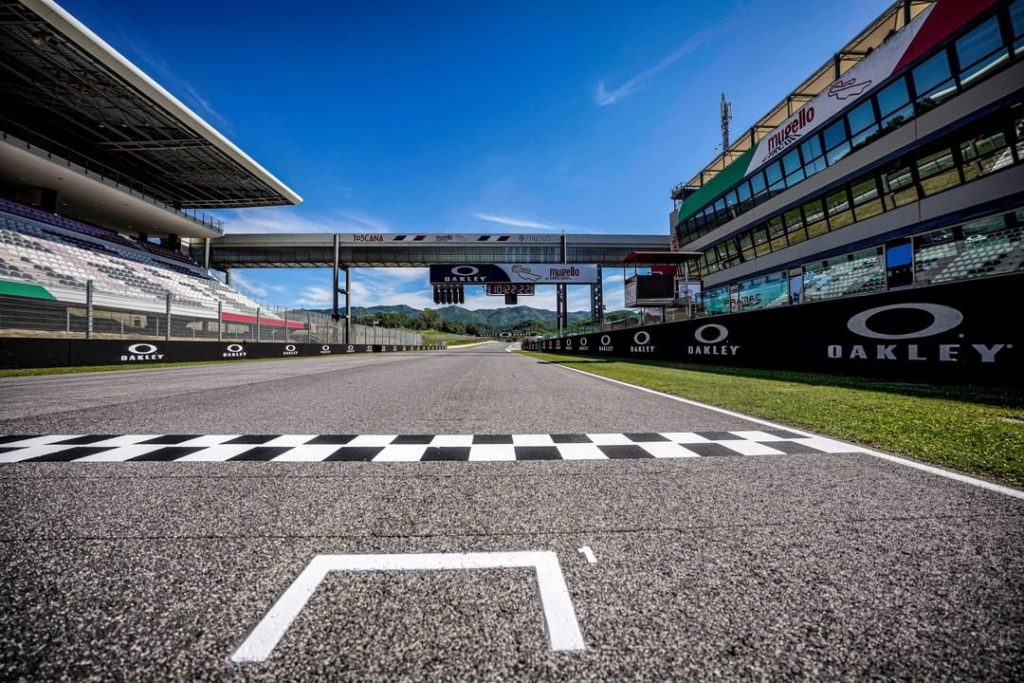 The view from pole in Mugello  

@fabioquartararo20 will be lining up in this po...