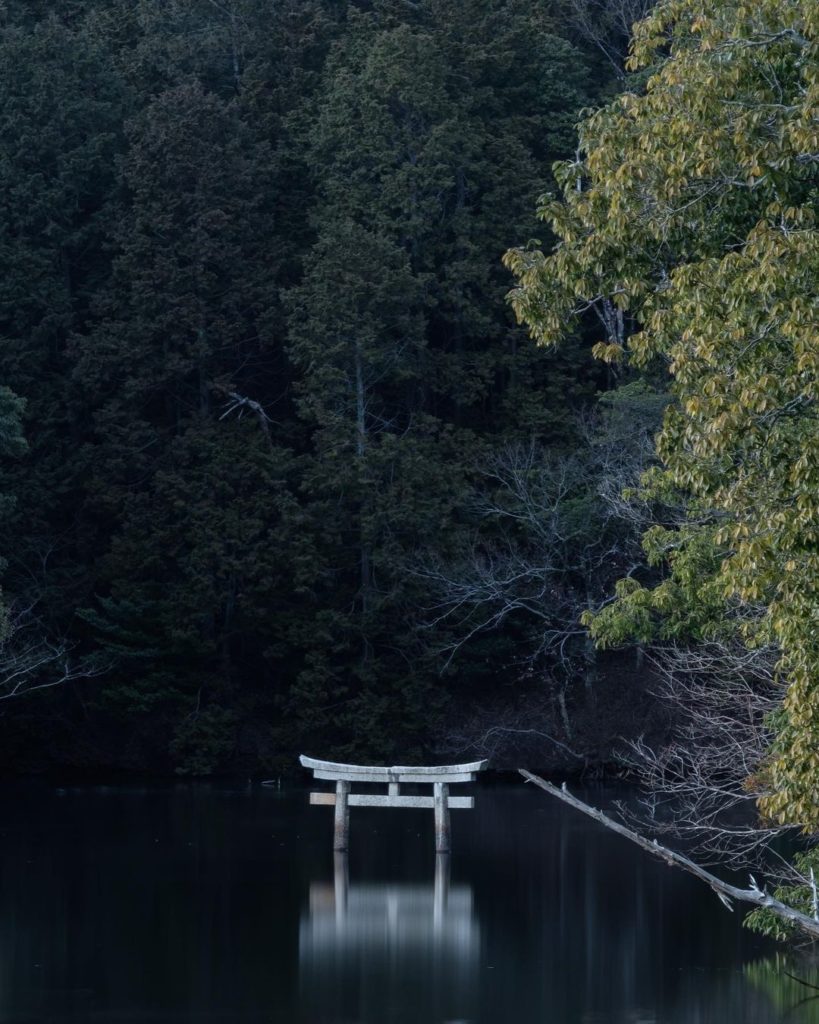 Visit Japan: A sunken treasure.
This submerged Torii gate can be found in the Benten Pond at… A sunken treasure.
This submerged Torii gate can be found in the Benten Pond at...